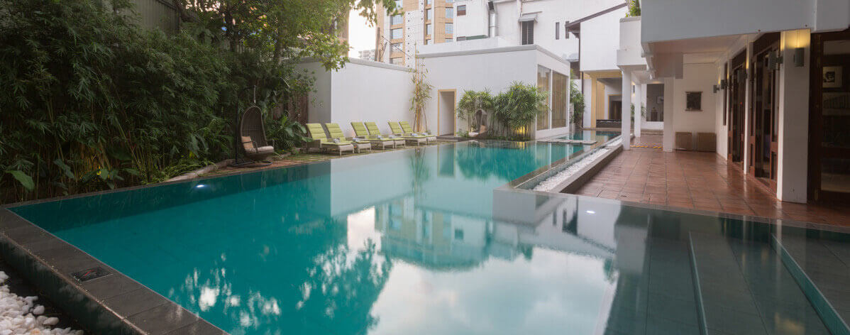 Pool area of Colombo Courtyard